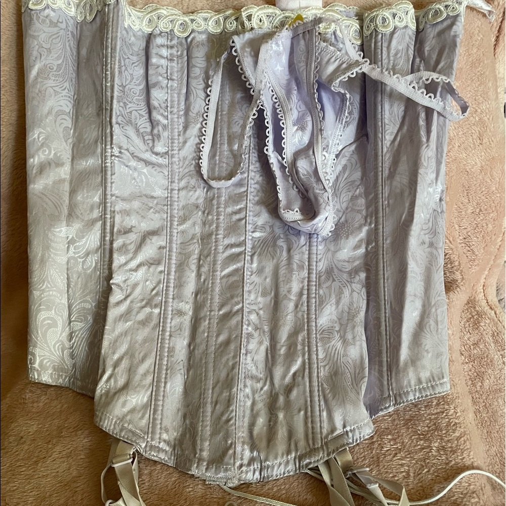 Dream girl lavender corset